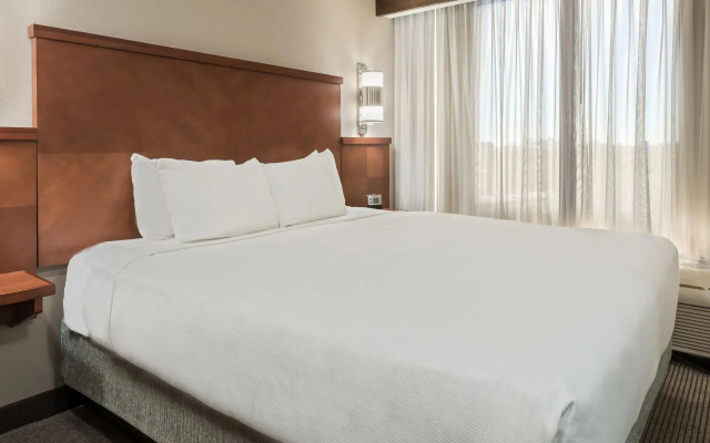 Accessible Roll-in Shower Double room (with sofa bed)