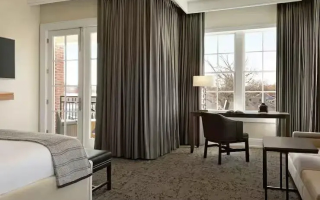 Corner Hearing Accessible Double Junior Suite