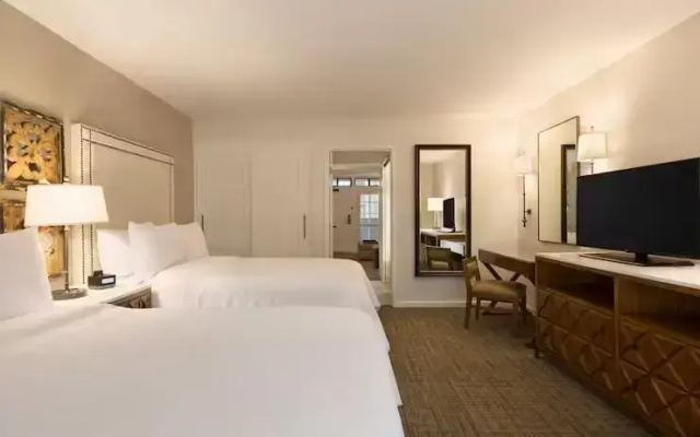 1 Bedroom Ground Floor Suite with pool view
