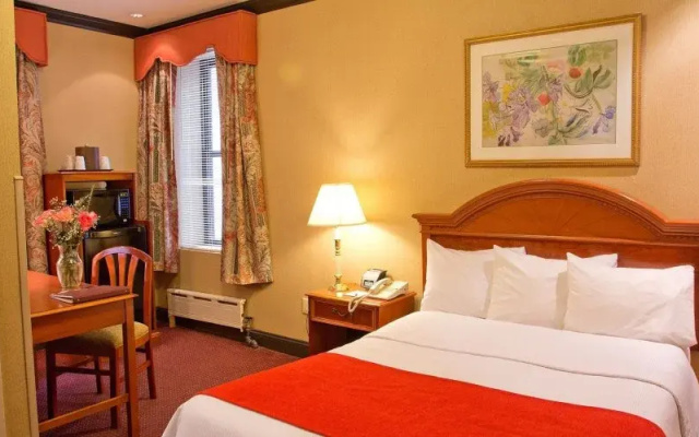 Deluxe Double Suite