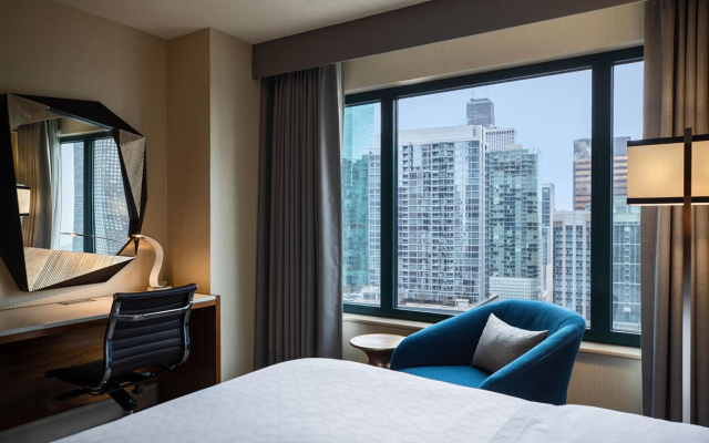 Guest Quadruple Club room