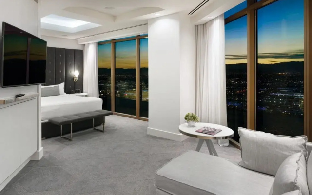 W Penthouse Panoramic Double Suite