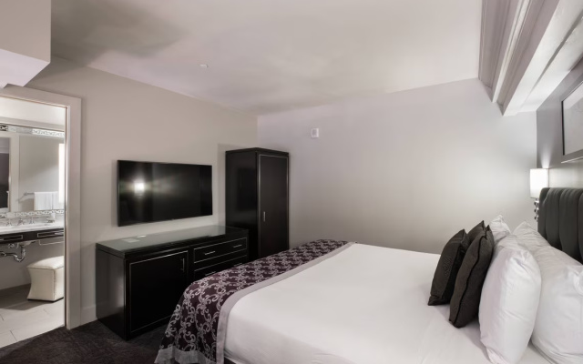 Double Bi-level Loft Suite