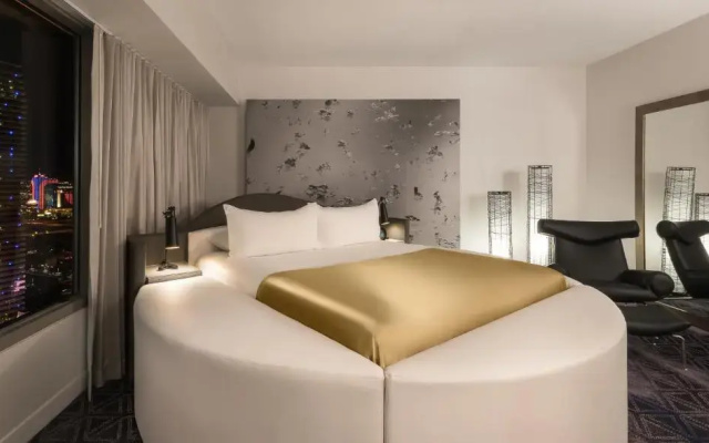 Ultra Panorama Double Suite