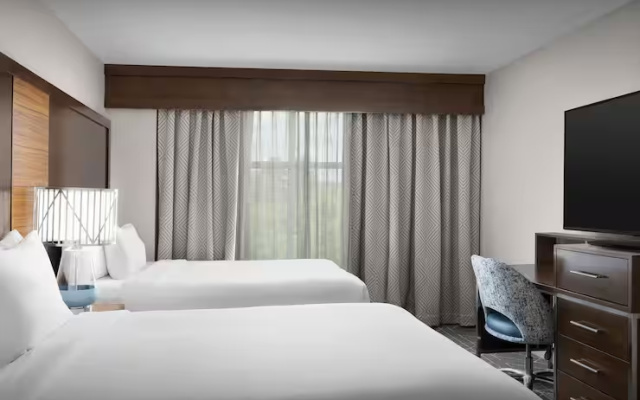 2 rooms Hearing Accessible Suite