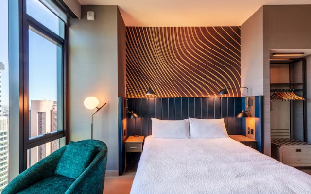 Corner Hearing Accessible Double Suite Times Square View