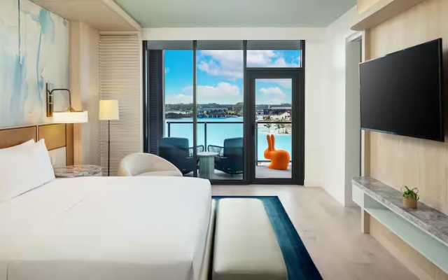 1 Bedroom Hearing Accessible Double Suite Lagoon View