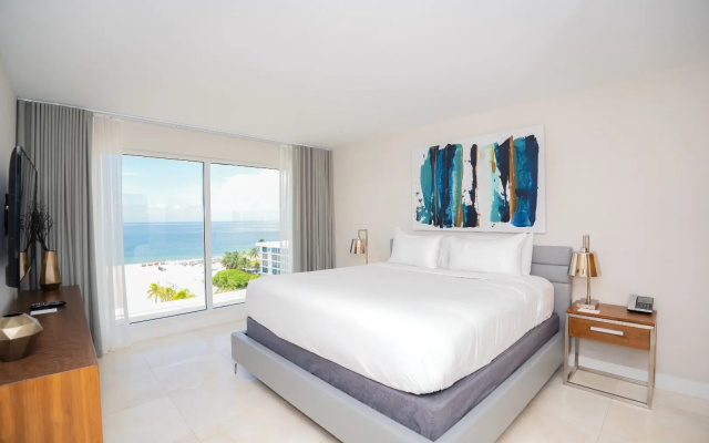 1 Bedroom Unique Double Penthouse Suite oceanfront