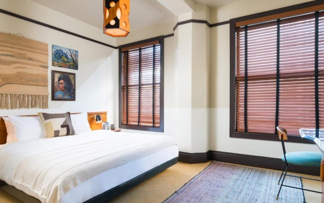 Premium Skyline View Double room