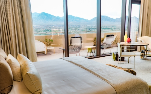 2 Bedrooms Top of the Rock Suite