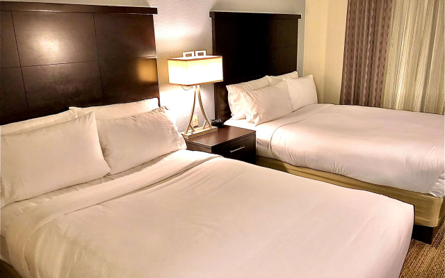 2 Bedrooms Suite
