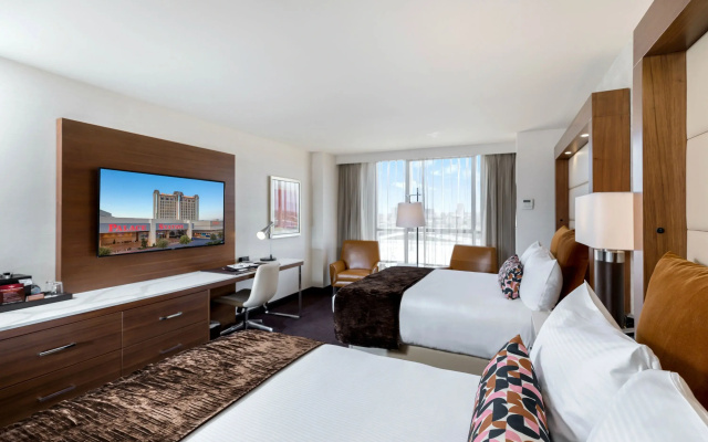 Premier Twin room with view