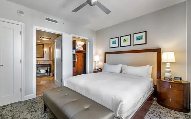 1 Bedroom Condominium