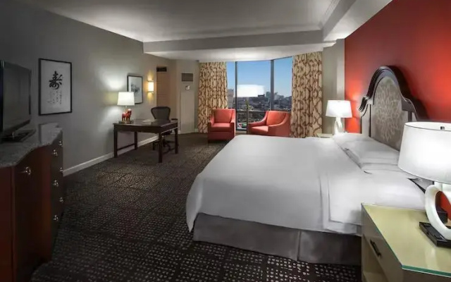 Corner Atrium Double room
