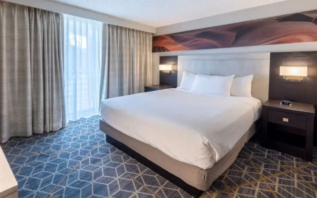 2 Bedrooms Double Suite with pool view