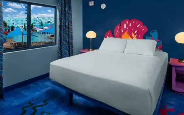 Florida Special Accessible with Option for Hearing Accessibility Finding Nemo Family Suite