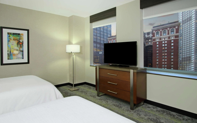 2 room Hearing Accessible Suite
