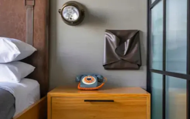 Corner Double room with city view
