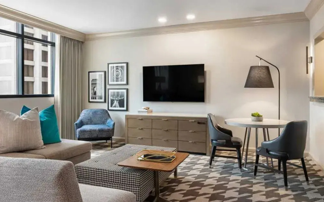 Luxury Atlanta Legacy Double Suite