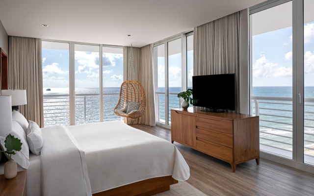 Royal Palm Double Suite