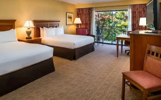 Twin room with balcony