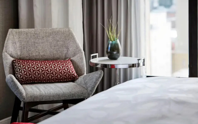 High Floor Twin room with city view
