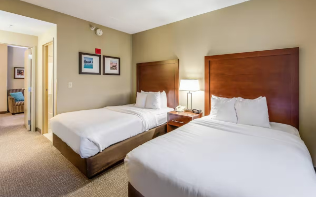 Quadruple Suite