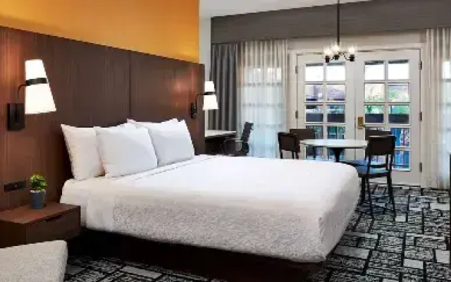 Whirlpool Double room