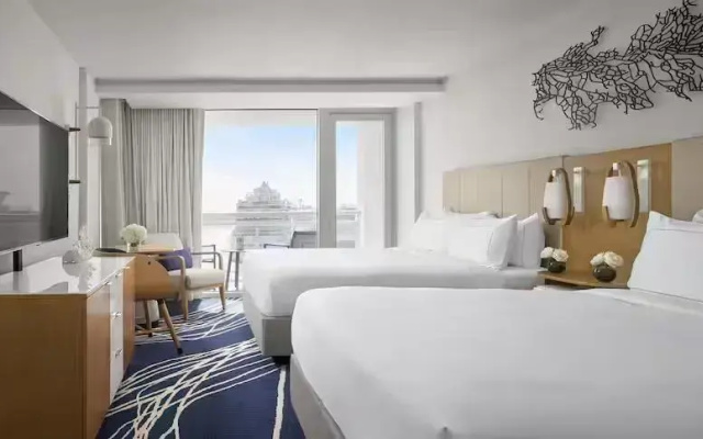 Tower Twin room with balcony and with water view
