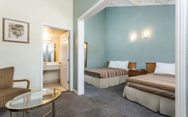Twin room