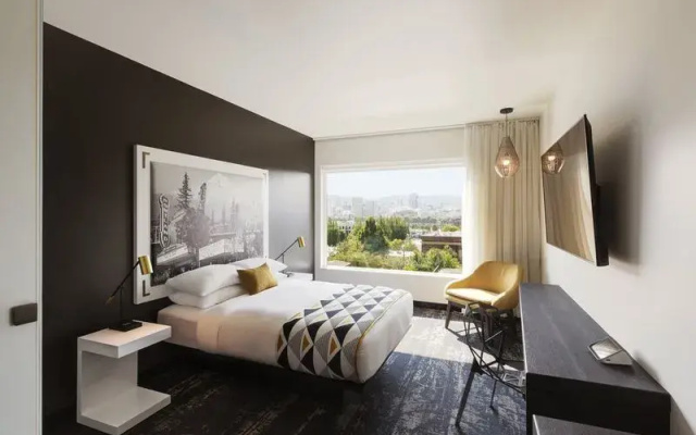 The X Double room