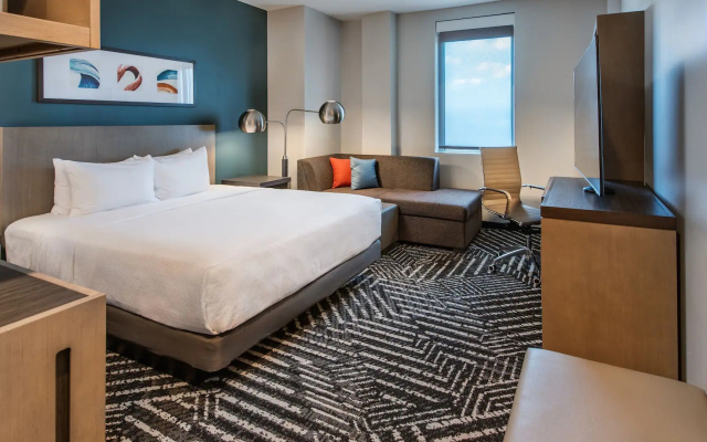 Den Double room