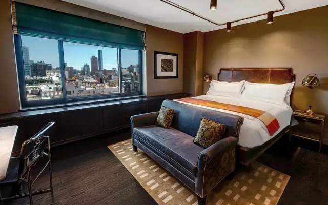 Double Corner Grand room