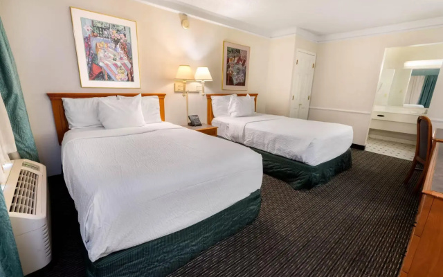 Deluxe Quadruple room