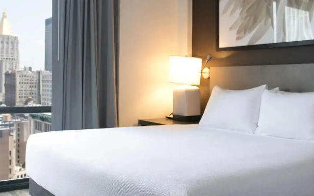 1 Bedroom High Floor Double Suite