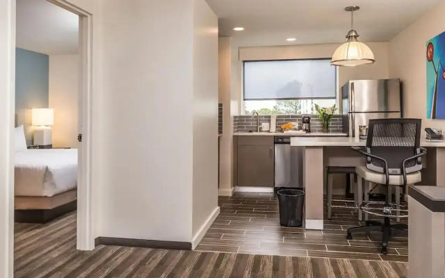 1 Bedroom Accessible Double Kitchen Suite