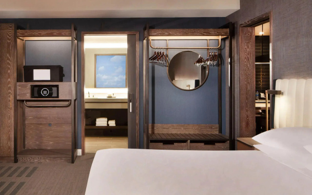Regency Accessible Suite