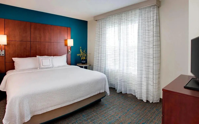 1 Bedroom Larger Corner Double Suite