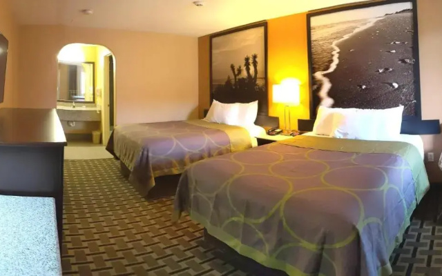 Smoking Quadruple room