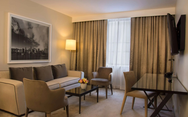 Penthouse Suite