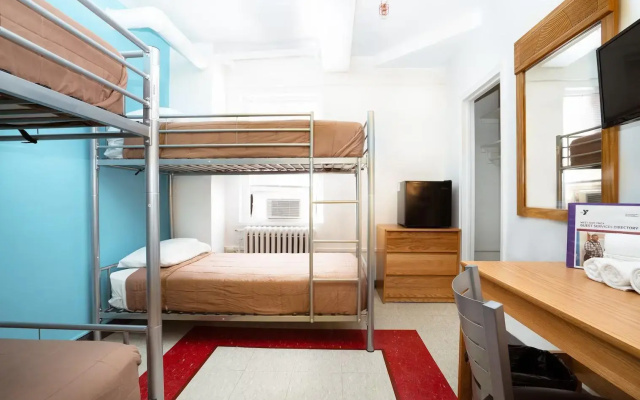 Quadruple room