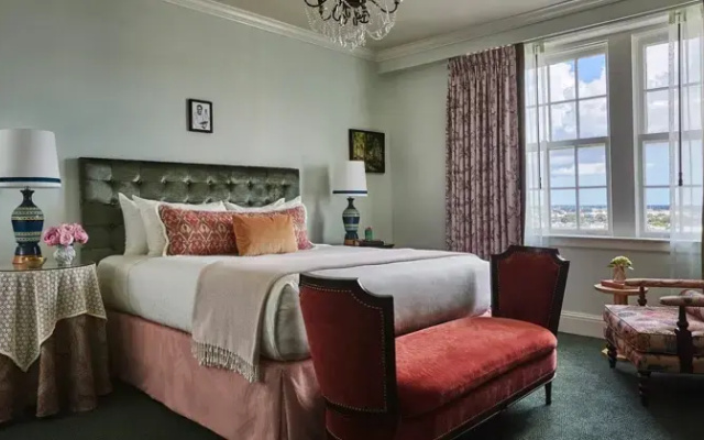 Standard Double room with city view