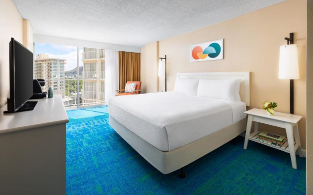 Double room with partial ocean view