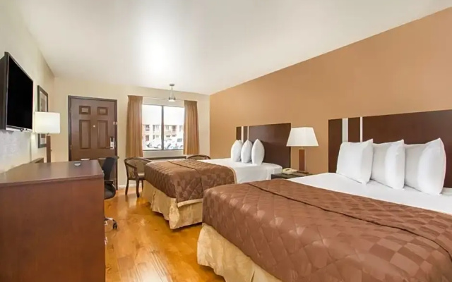 Quadruple room
