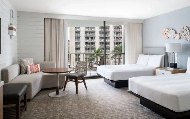 Waikiki Twin room with balcony and with city view