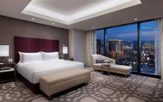 1 Bedroom Accessible Double Suite