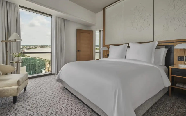 Executive Double Suite with river view