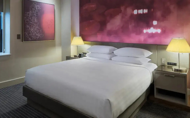 Double room with city view