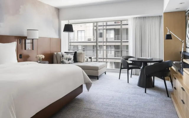 Partial Bay-View room
