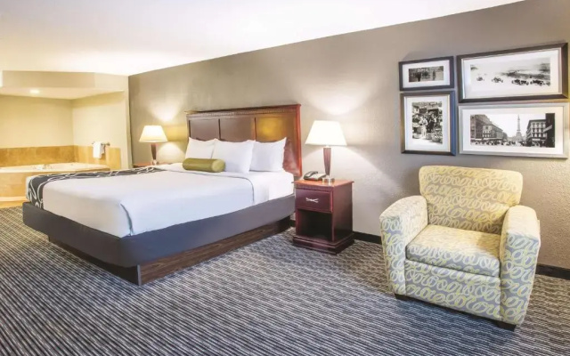 Whirlpool Double Suite